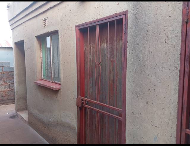 1 BEDROOM HOUSE FOR SALE IN KATLEHONG SOUTH